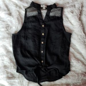 The Arte By Zenana Black Button Up Tank Top